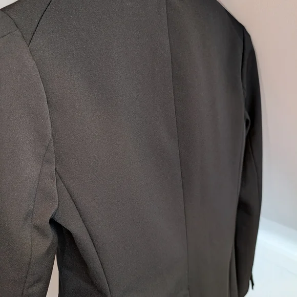 🖤 It's Giving Carolyn ~ Theory Blazer Suit Jacket (like new) - Picture 11 of 16